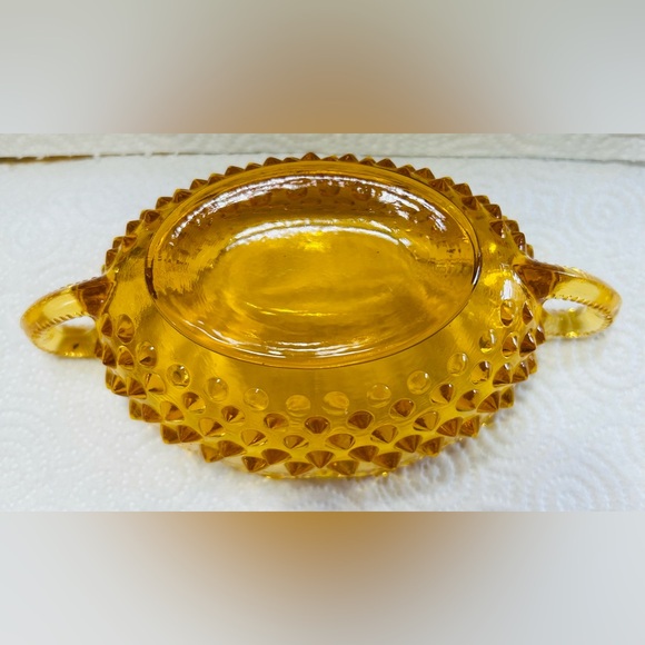 Vintage Fenton Hobnail candy dish with handles in Amber color.  Mint condition. - Picture 4 of 5